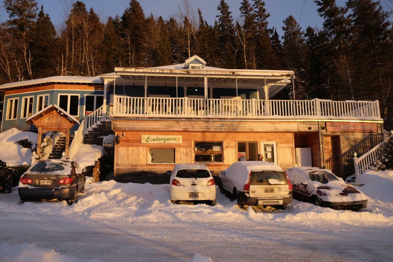 Auberge Aventure Rose Des Vents Sainte-Rose-du-Nord Exterior photo